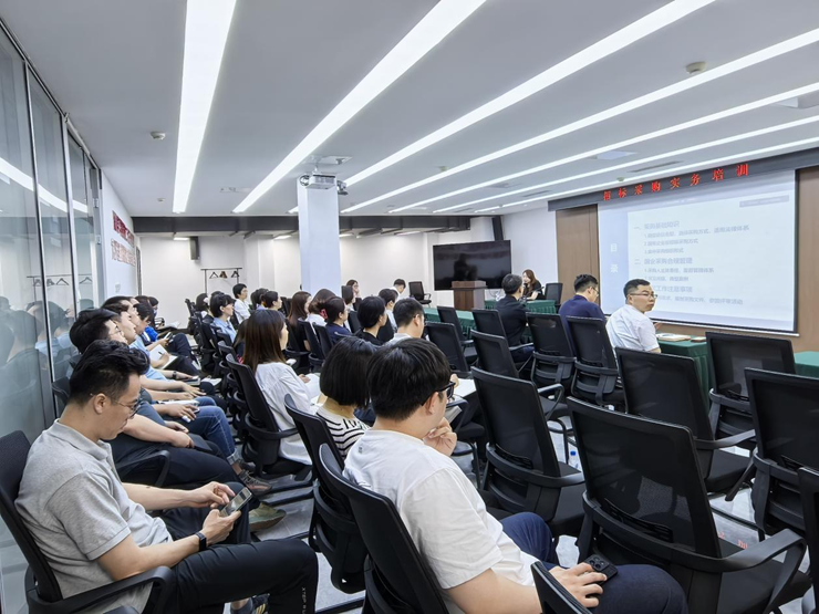 筑牢合規(guī)根基 賦能質(zhì)效雙升——資產(chǎn)公司招標采購實務(wù)專題培訓圓滿舉辦